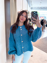 Kurze Oversized Strickjacke Taubenblau