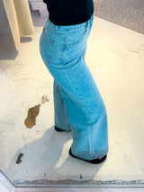 Wide Leg Jeans mit Steinchen Hellblau