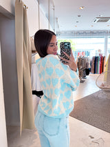 Oversized Strickpullover mit großen Herzen Hellblau