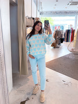 Oversized Strickpullover mit großen Herzen Hellblau