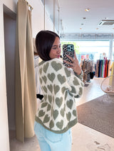 Oversized Strickpullover mit großen Herzen Olive