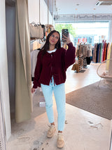 Kurze Oversized Strickjacke mit Schleifen Weinrot