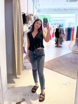 Waffle Top mit Schleife Schwarz