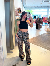 Silky Hose mit Leomuster Camel