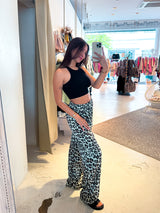 Silky Hose mit Leomuster Mint