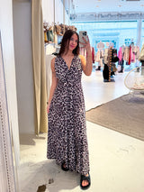 Wickel-Kleid mit Leomuster Beige