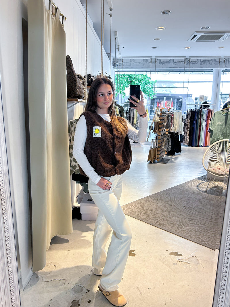 Kurze Teddy Weste mit Knopfleiste und Smiley Braun
