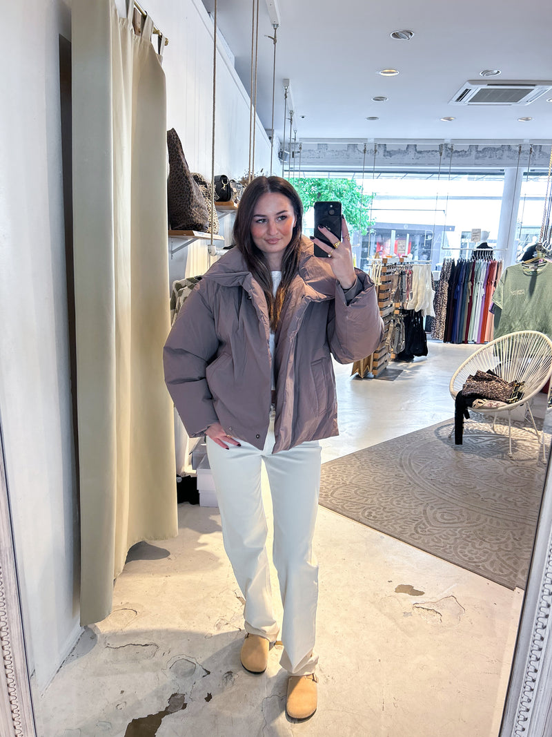 Kurze Winterjacke Taupe