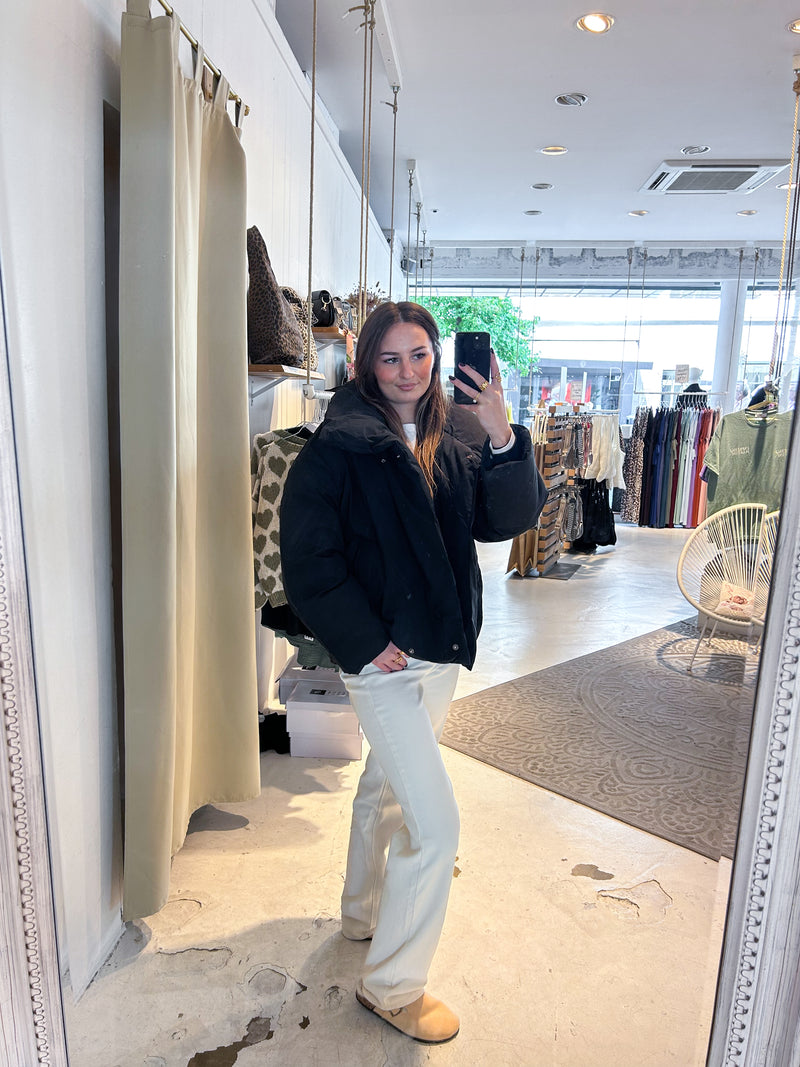 Kurze Winterjacke Schwarz