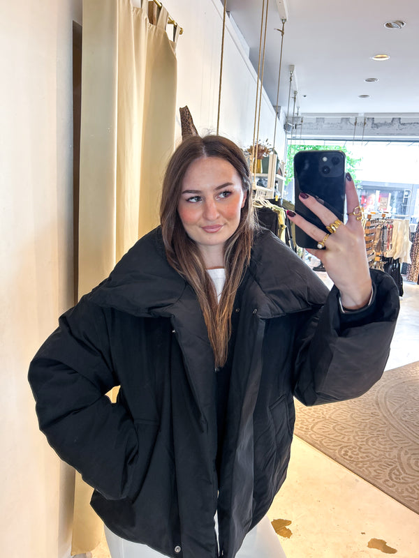 Kurze Winterjacke Schwarz