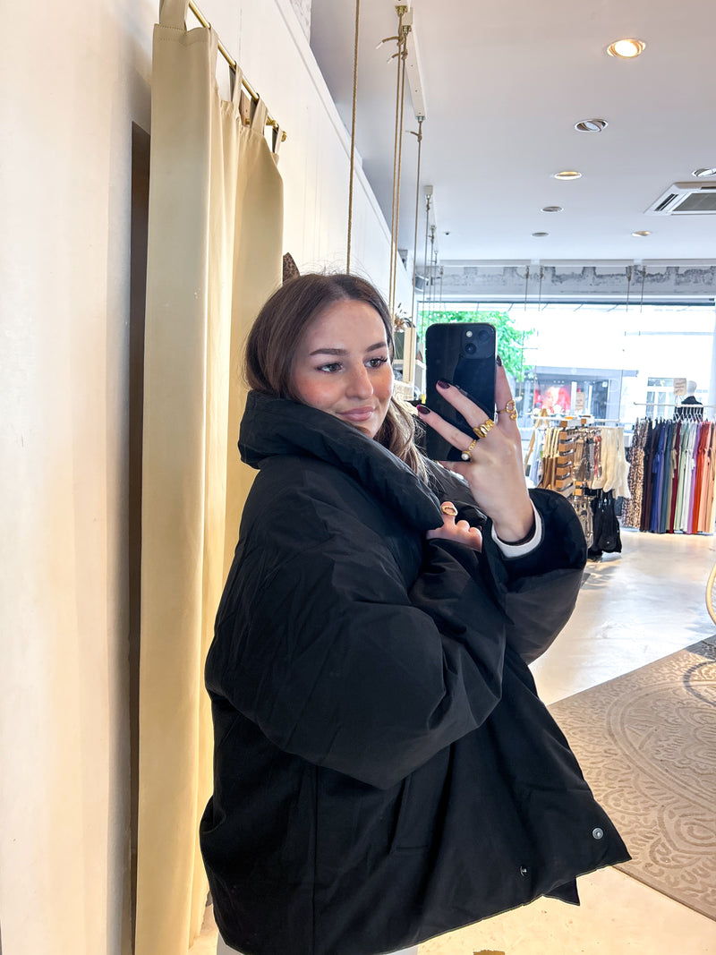 Kurze Winterjacke Schwarz