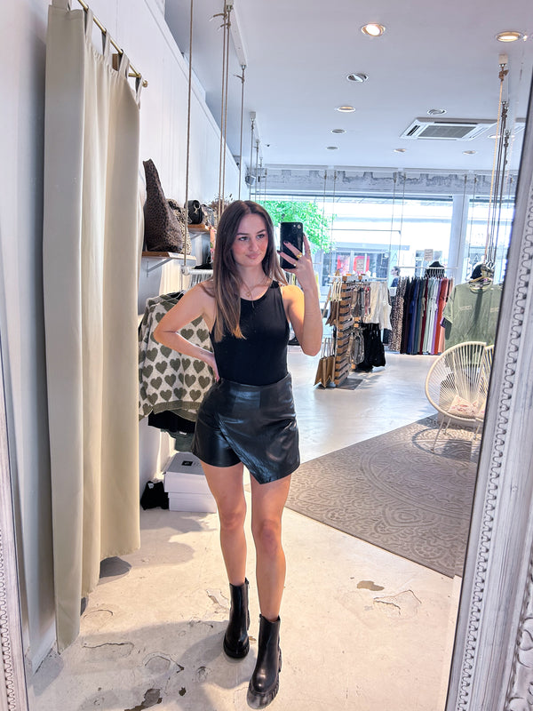 Kunstleder Hosenrock Schwarz