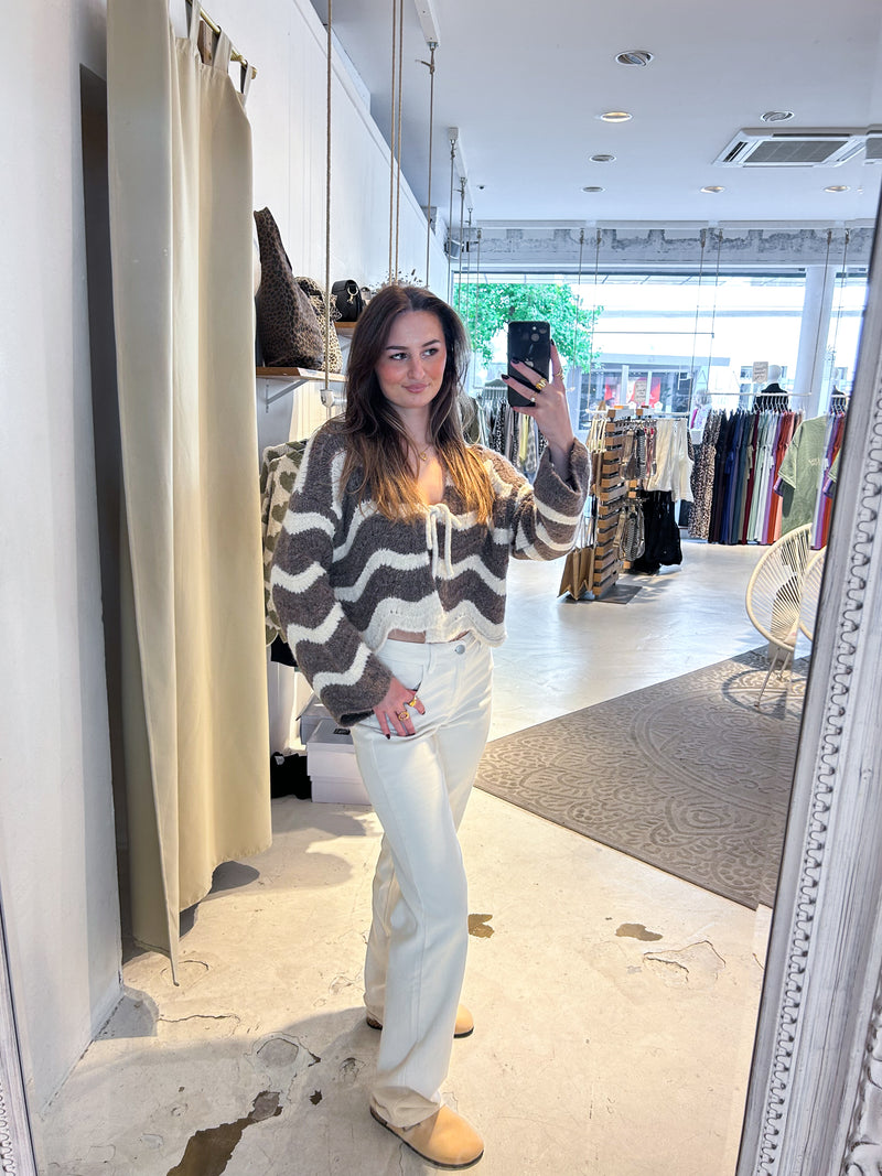 Kurze Oversized Strickjacke mit Wellenmuster Beige/Braun