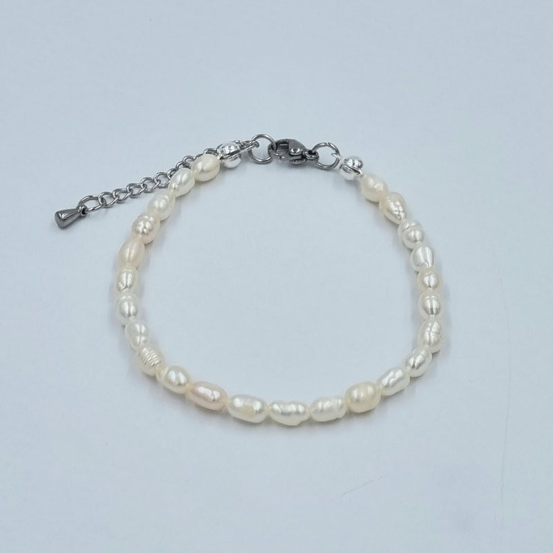Beads By Brown Armband mit kleinen Süßwasserperlen Silber