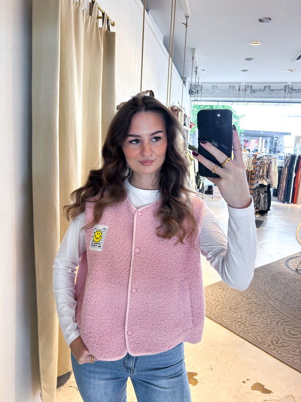 Kurze Teddy Weste mit Knopfleiste und Smiley Rosa