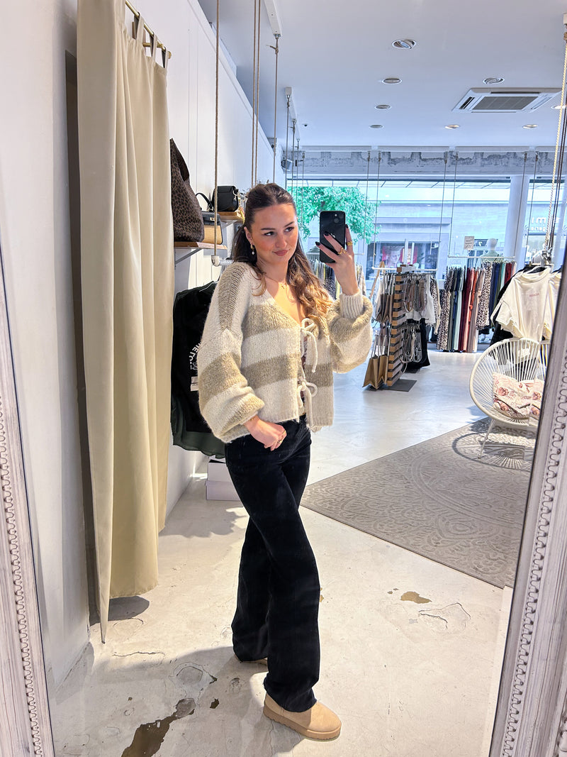Kurze Oversized Strickjacke Gestreift Taupe