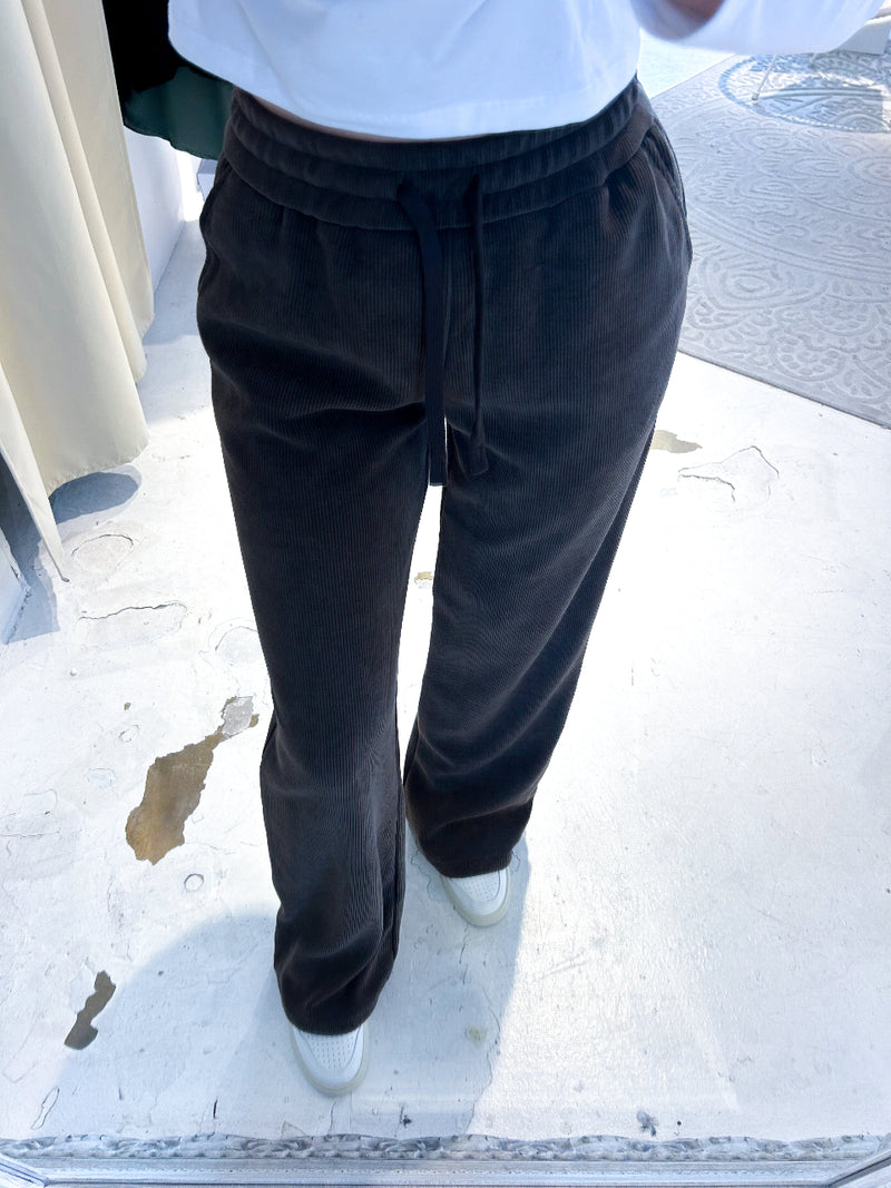 Cordhose Braun