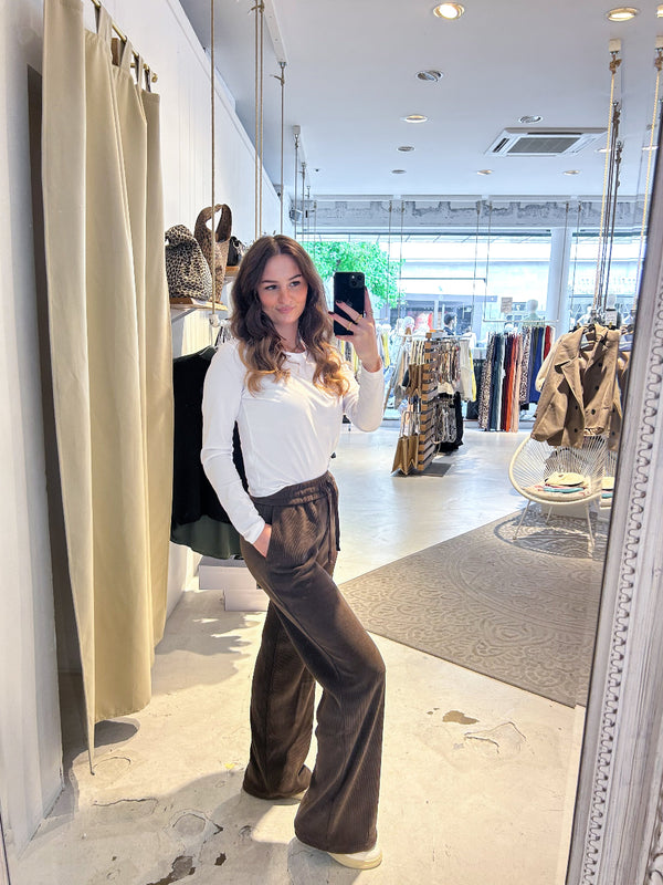 Cordhose Braun