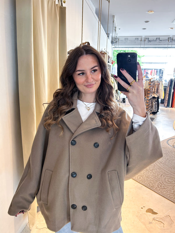Kurzer Oversized Mantel Taupe