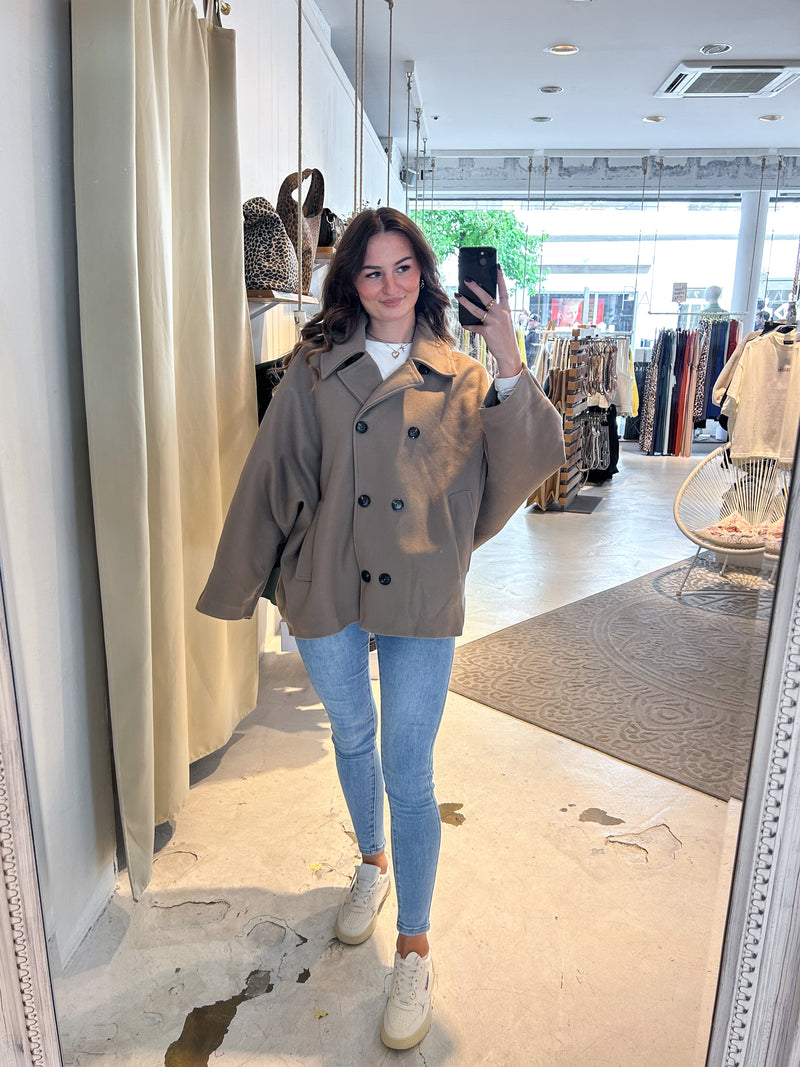 Kurzer Oversized Mantel Taupe