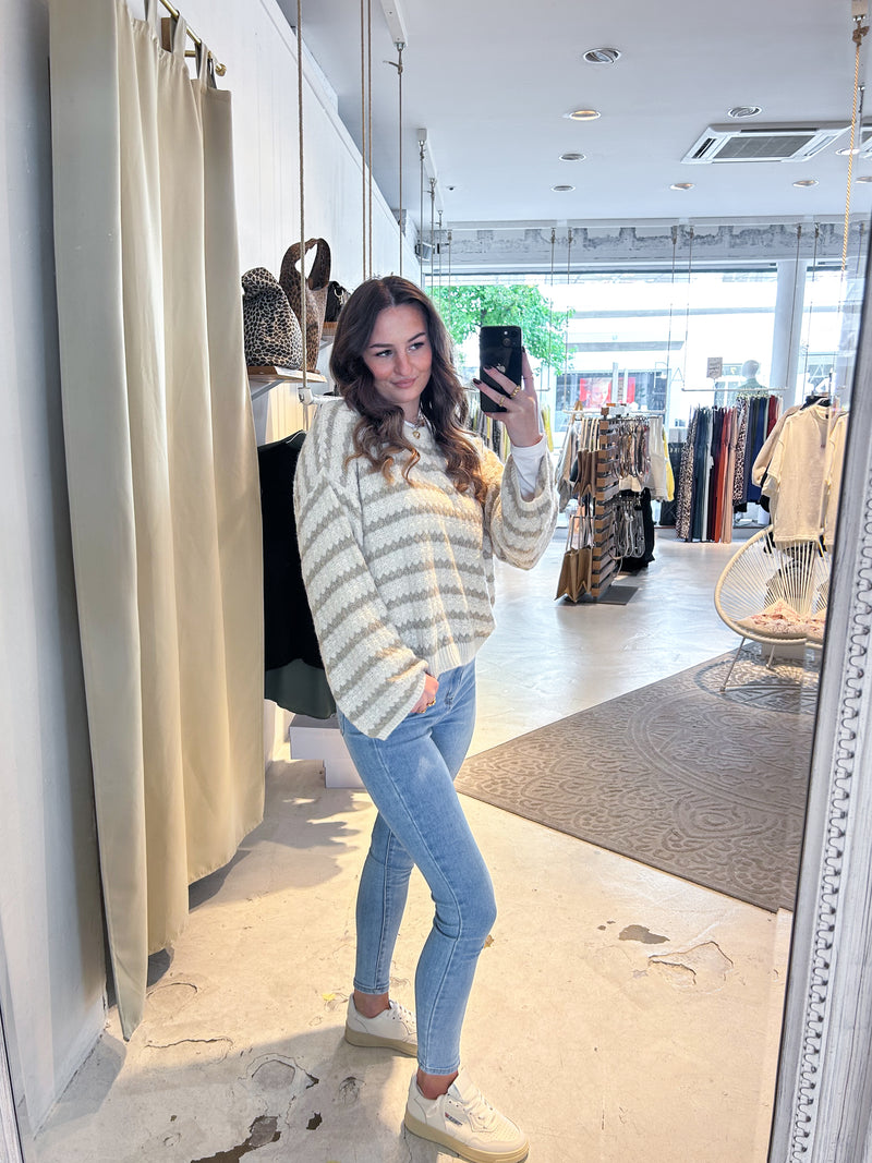 Strickpullover mit Muster Taupe