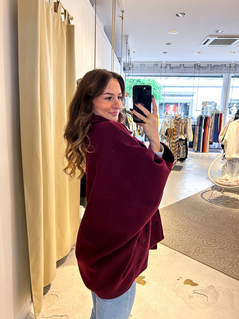 Kurzer Oversized Mantel Weinrot