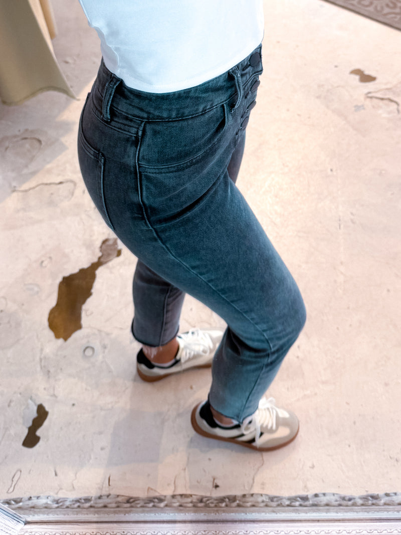 Mom Jeans Cut Grau
