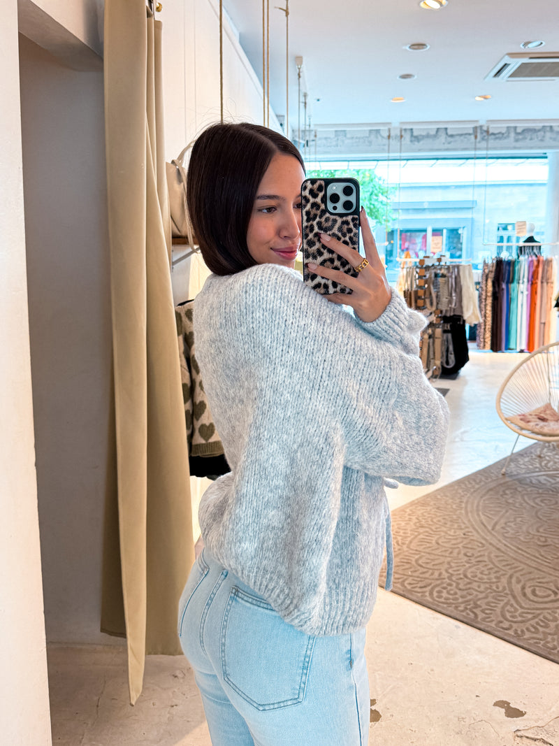 Kurze Oversized Strickjacke mit Schleifen Hellgrau