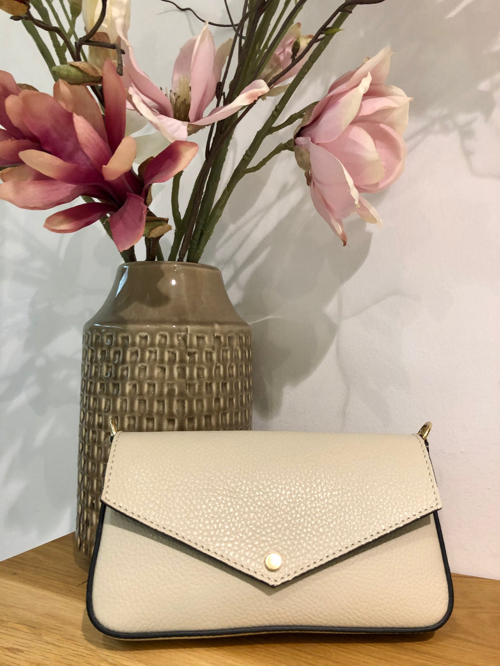 Clutch bag beige hotsell