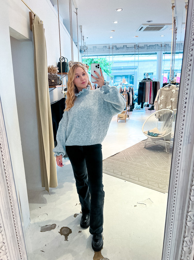 Oversized Strickpullover mit Rüschen Hellgrau