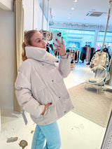 Kurze Puffer Winterjacke Beige