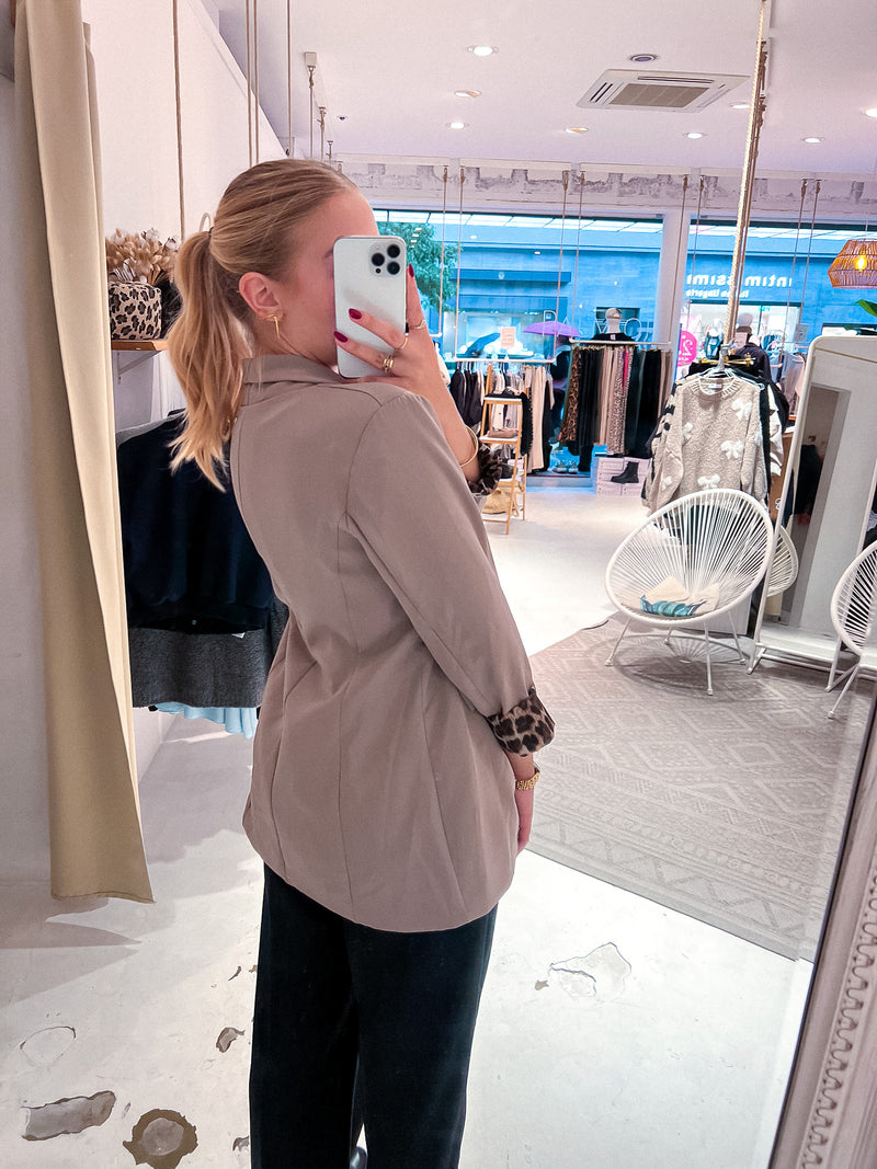 Oversized Blazer mit Leomuster Taupe