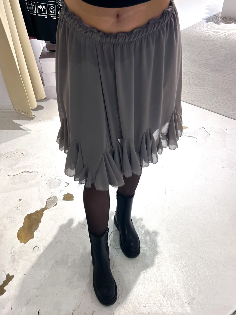 Kurzer Rock mit Rüschen Taupe