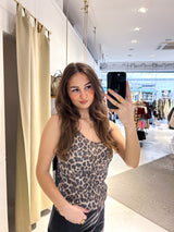 Top mit Pailletten und Leomuster