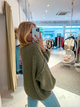 Oversized Strickpullover mit V-Ausschnitt Olive