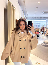 Kurzer Oversized Mantel Beige