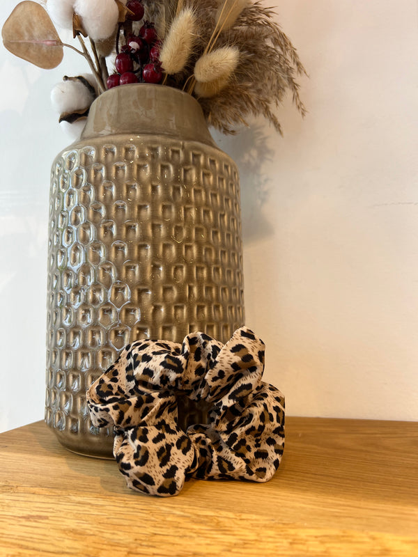 Scrunchie mit Leomuster Beige