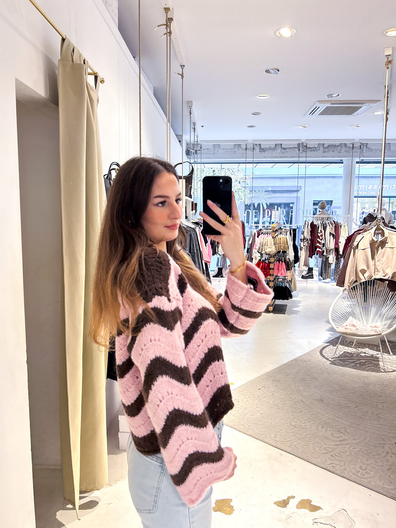Strickpullover mit Wellenmuster Braun/Pink