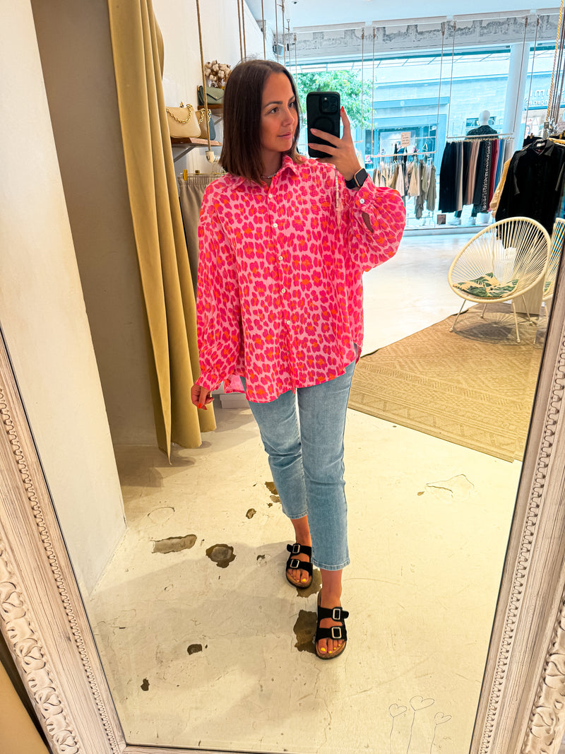 Kurze Waffle Bluse mit Leomuster Pink