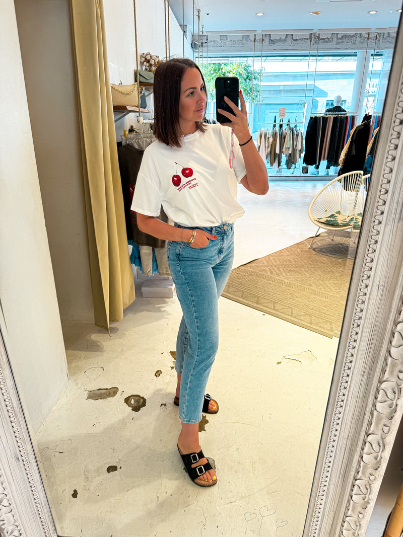 Cherry Oversized Tee Weiß