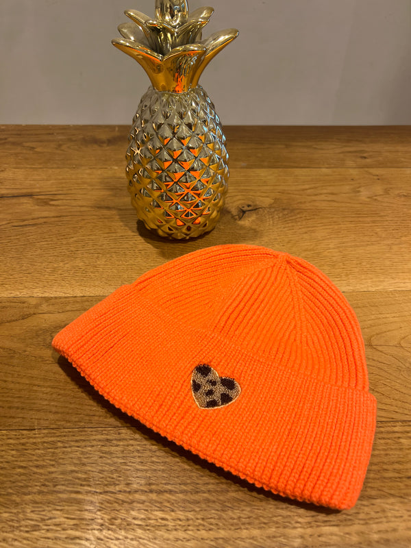 Beanie mit Herz Orange