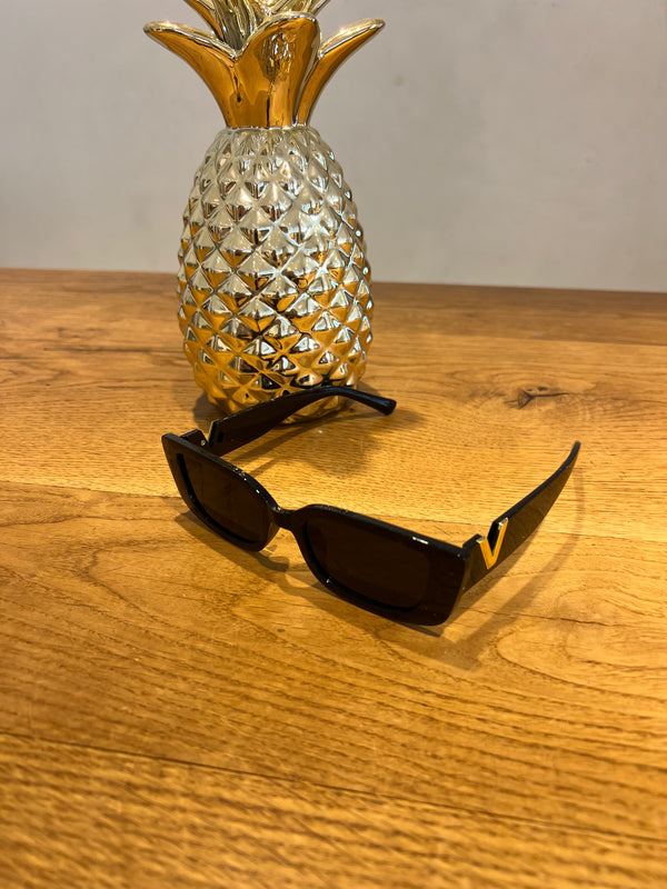 Sonnenbrille mit „V“ Schwarz