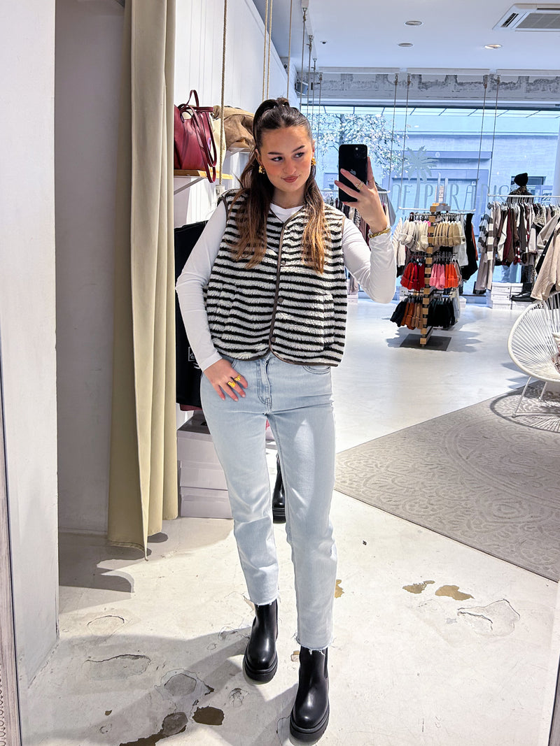 Kurze Teddy Weste mit Knopfleiste und Streifen Creme/Braun