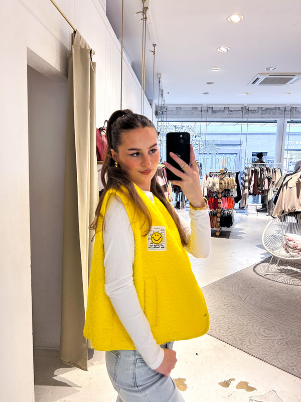 Kurze Teddy Weste mit Knopfleiste und Smiley Gelb