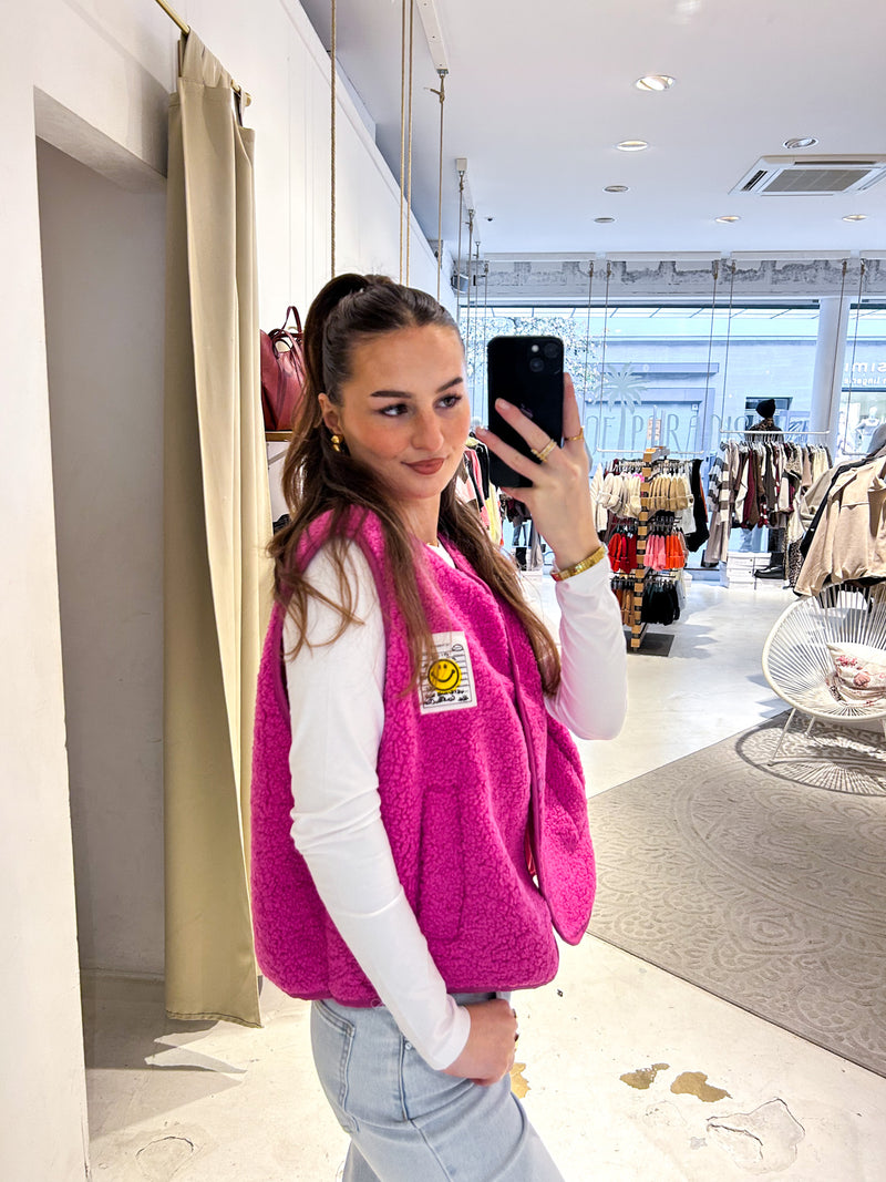 Kurze Teddy Weste mit Knopfleiste und Smiley Pink