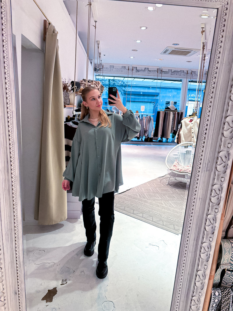 Long Bluse mit seitlichen Einsätzen Olive