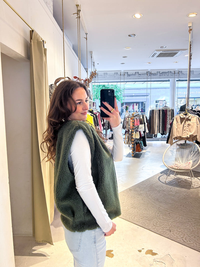 Teddy Weste Olive