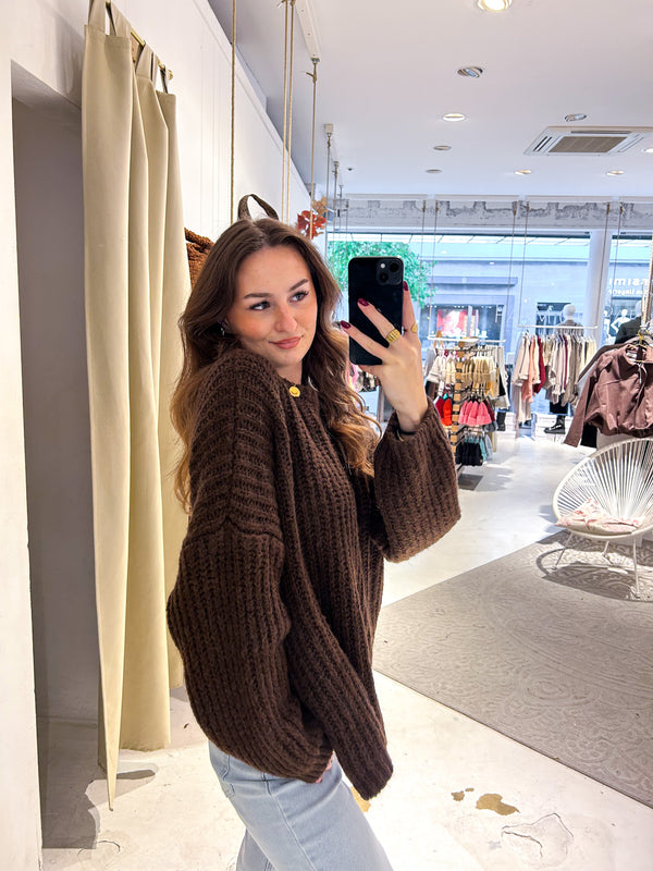 Grober Strickpullover Braun