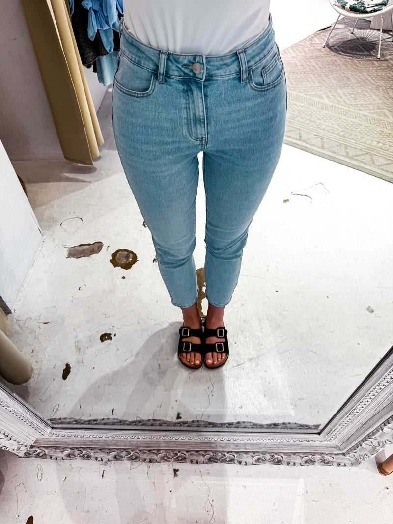 Mom Jeans Classic Light Blue