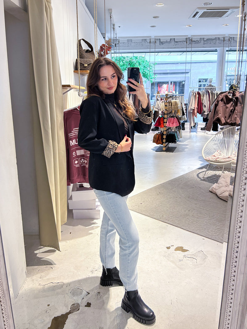 Oversized Blazer mit Leomuster Schwarz